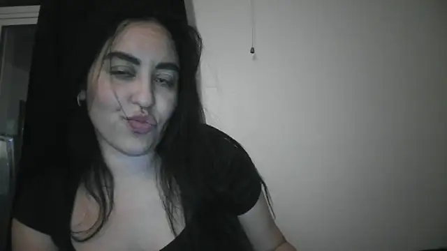 Snapshot of WetFlower69 chatting on 17, 6, 2026 WetFlower69 online show from 17, 6, 2026