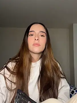 Snapshot of swrennn19 chatting on 14, 2, 2025 swrennn19 online show from 14, 2, 2025