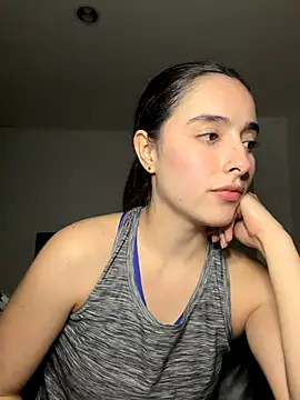 Snapshot of swrennn19 chatting on 22, 10, 2025 swrennn19 online show from 22, 10, 2025