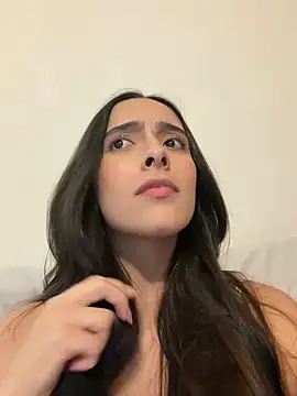 Snapshot of swrennn19 chatting on 20, 4, 2026 swrennn19 online show from 20, 4, 2026