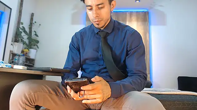 Snapshot of Andrew_4_ chatting on 17, 2, 2026 Andrew 4 online show from 17, 2, 2026