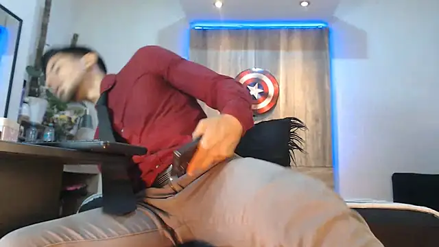 Snapshot of Andrew_4_ chatting on 10, 4, 2026 Andrew 4 online show from 10, 4, 2026