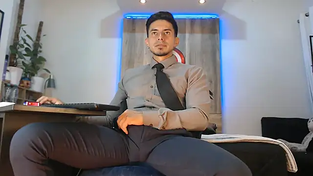 Snapshot of Andrew_4_ chatting on 24, 4, 2026 Andrew 4 online show from 24, 4, 2026