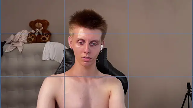 Snapshot of vladdymeow chatting on 4, 2, 2025 vladdymeow online show from 4, 2, 2025