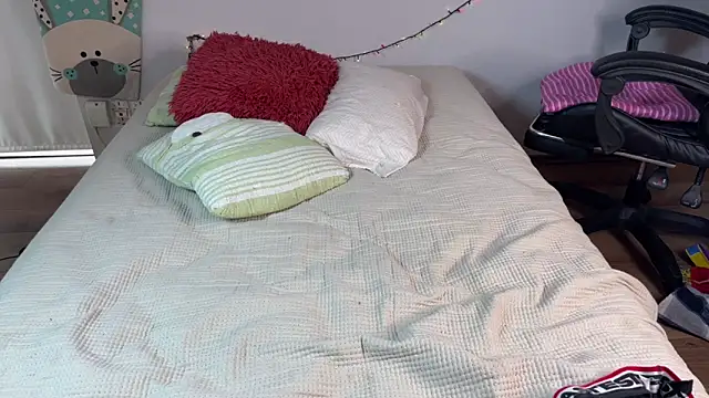 Snapshot of vladdymeow chatting on 14, 2, 2025 vladdymeow online show from 14, 2, 2025