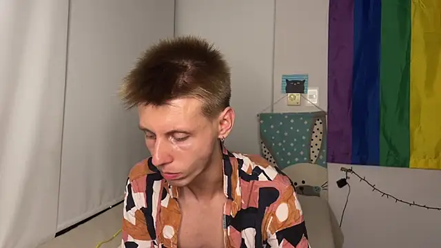 Snapshot of vladdymeow chatting on 18, 3, 2025 vladdymeow online show from 18, 3, 2025