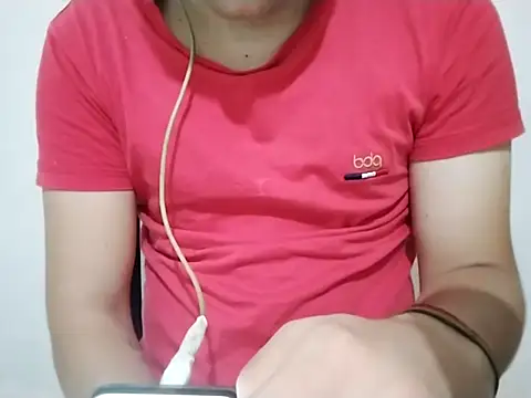 Snapshot of ivissonsilva1 chatting on 28, 10, 2025 ivissonsilva1 online show from 28, 10, 2025