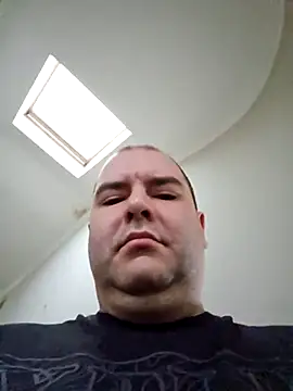 Andrew1900529 online show from 25, 2, 2025