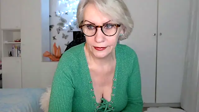 Ghertrude52 online show from 23, 2, 2025