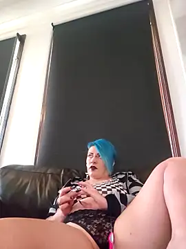 PinkTheHawk online show from 15, 4, 2026