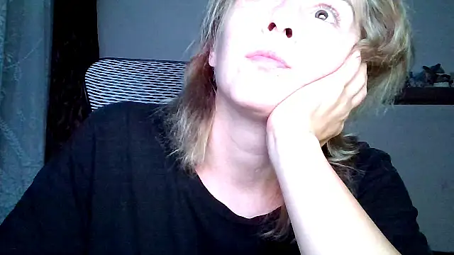 Snapshot of SexxyLety chatting on 12, 7, 2026 SexxyLety online show from 12, 7, 2026