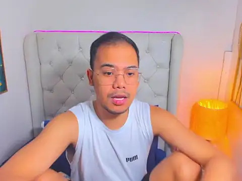 Snapshot of AsianZero chatting on 6, 5, 2026 AsianZero online show from 6, 5, 2026