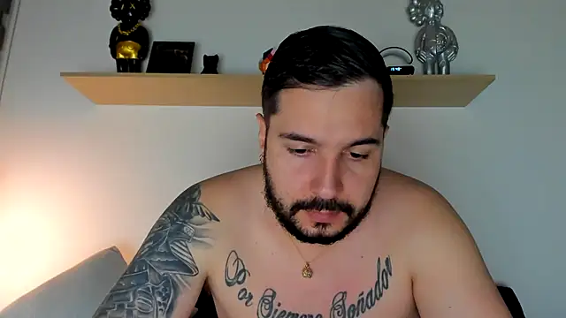 Snapshot of camilo_restrepo21 chatting on 8, 1, 2025 camilo restrepo21 online show from 8, 1, 2025