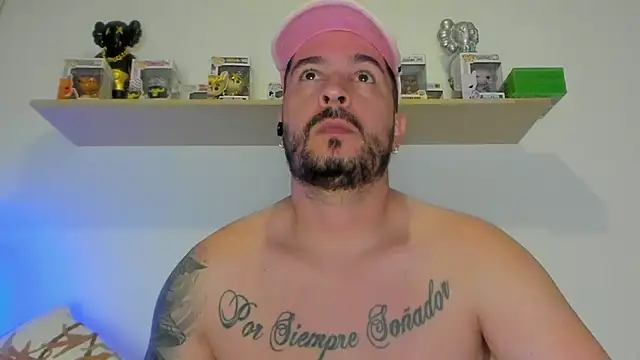 Snapshot of camilo_restrepo21 chatting on 21, 4, 2026 camilo restrepo21 online show from 21, 4, 2026