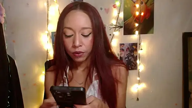 Snapshot of africag chatting on 2, 11, 2025 africag online show from 2, 11, 2025