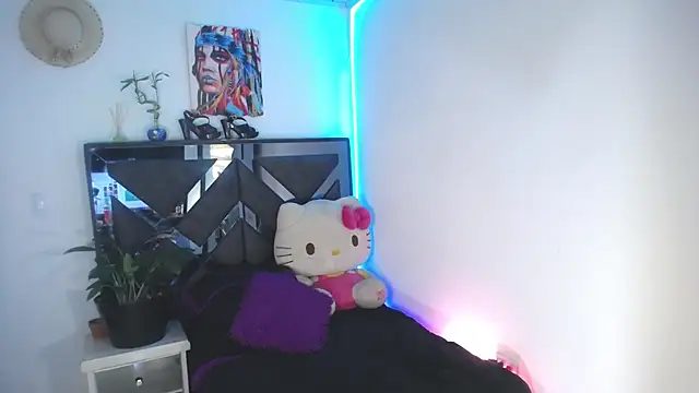 Salo hot04 online show from 8, 2, 2025