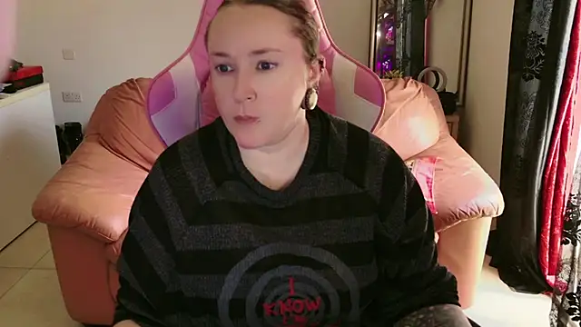 Snapshot of kisicaxx chatting on 25, 1, 2025 kisicaxx online show from 25, 1, 2025