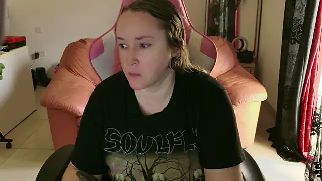 Snapshot of kisicaxx chatting on 26, 1, 2025 kisicaxx online show from 26, 1, 2025