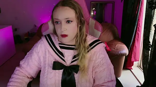 Snapshot of kisicaxx chatting on 7, 2, 2025 kisicaxx online show from 7, 2, 2025