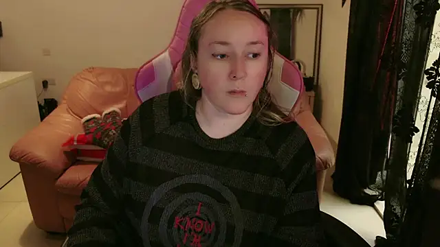 Snapshot of kisicaxx chatting on 9, 2, 2025 kisicaxx online show from 9, 2, 2025