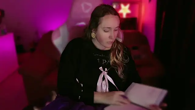 Snapshot of kisicaxx chatting on 7, 3, 2025 kisicaxx online show from 7, 3, 2025