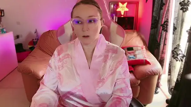 Snapshot of kisicaxx chatting on 10, 3, 2025 kisicaxx online show from 10, 3, 2025