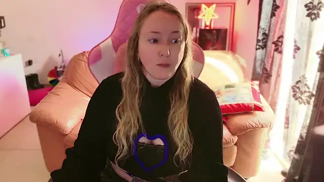 Snapshot of kisicaxx chatting on 11, 3, 2025 kisicaxx online show from 11, 3, 2025