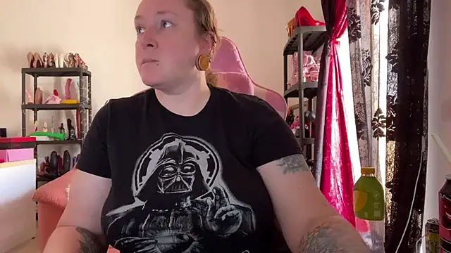 Snapshot of kisicaxx chatting on 15, 4, 2026 kisicaxx online show from 15, 4, 2026