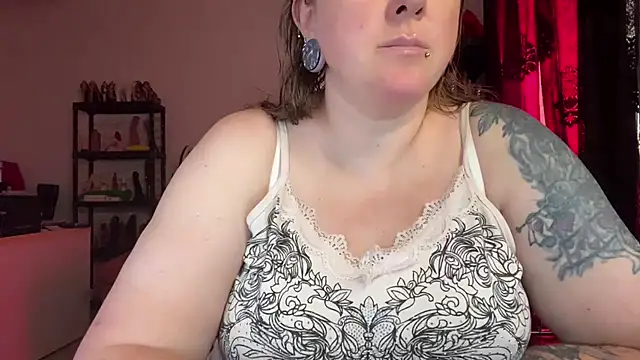 Snapshot of kisicaxx chatting on 18, 7, 2026 kisicaxx online show from 18, 7, 2026
