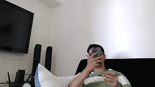 Snapshot of SebastianReiss chatting on 14, 3, 2025 SebastianReiss online show from 14, 3, 2025