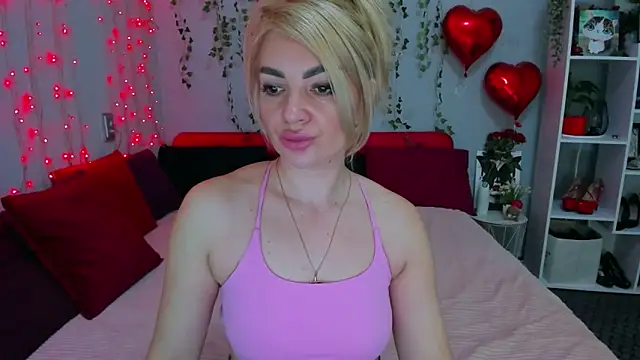 Snapshot of LunaBellucci chatting on 27, 3, 2026 LunaBellucci online show from 27, 3, 2026