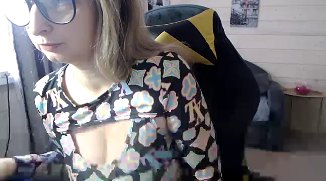 RubiLakros online show from 7, 2, 2025