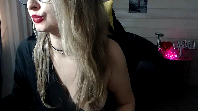 RubiLakros online show from 25, 2, 2025