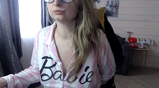 RubiLakros online show from 2, 3, 2025