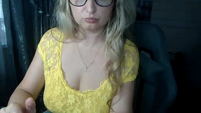 RubiLakros online show from 22, 10, 2025