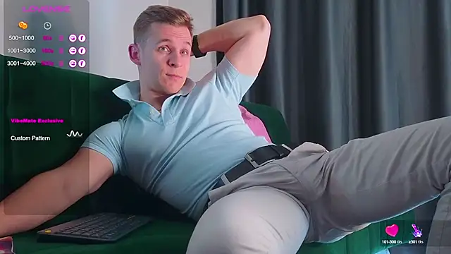 Snapshot of S3Xyes chatting on 11, 2, 2025 S3Xyes online show from 11, 2, 2025