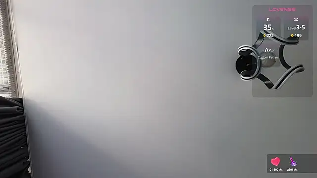 Snapshot of S3Xyes chatting on 9, 10, 2025 S3Xyes online show from 9, 10, 2025