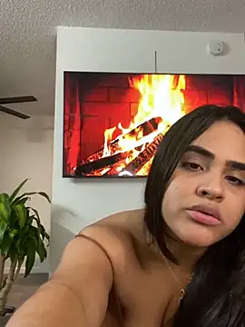 Snapshot of Maria_ruiz chatting on 2, 1, 2025 Maria ruiz online show from 2, 1, 2025