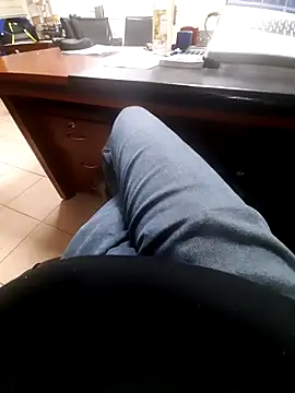 Snapshot of kayahan4 chatting on 1, 12, 2025 kayahan4 online show from 1, 12, 2025