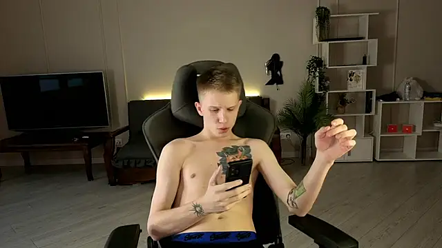 Snapshot of arlekincrop chatting on 20, 9, 2025 arlekincrop online show from 20, 9, 2025