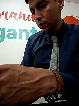 Snapshot of Business_dickkk chatting on 7, 10, 2025 Business dickkk online show from 7, 10, 2025