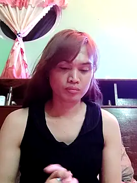 Snapshot of QueenSoreal chatting on 19, 10, 2025 QueenSoreal online show from 19, 10, 2025