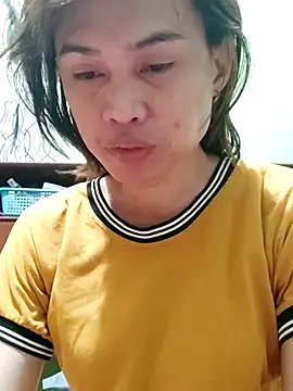 Snapshot of QueenSoreal chatting on 3, 2, 2026 QueenSoreal online show from 3, 2, 2026