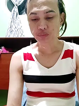 Snapshot of QueenSoreal chatting on 14, 2, 2026 QueenSoreal online show from 14, 2, 2026