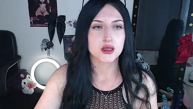 Snapshot of Evelyn_Sheeran chatting on 13, 3, 2026 Evelyn Sheeran online show from 13, 3, 2026