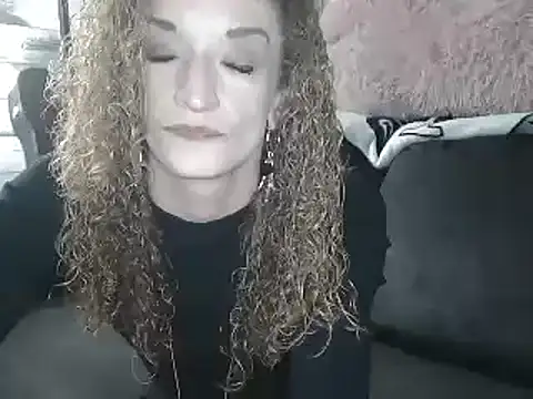 Snapshot of AshleyRain chatting on 26, 11, 2025 AshleyRain online show from 26, 11, 2025