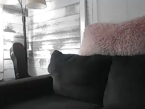 Snapshot of AshleyRain chatting on 28, 11, 2025 AshleyRain online show from 28, 11, 2025