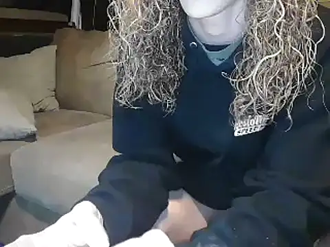 Snapshot of AshleyRain chatting on 2, 12, 2025 AshleyRain online show from 2, 12, 2025