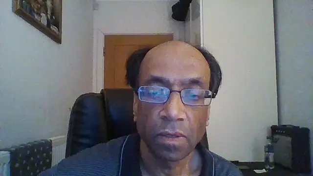 Snapshot of rauncher1 chatting on 8, 1, 2025 rauncher1 online show from 8, 1, 2025