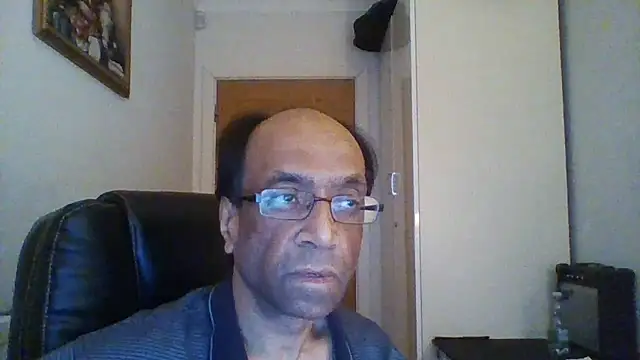 Snapshot of rauncher1 chatting on 10, 1, 2025 rauncher1 online show from 10, 1, 2025